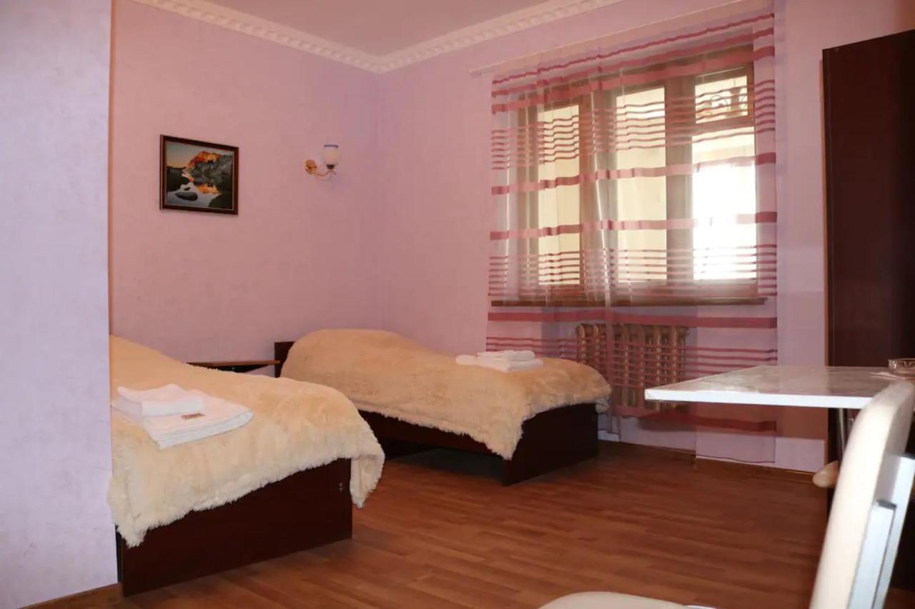 Hotel 333 Yerevan Ngoại thất bức ảnh