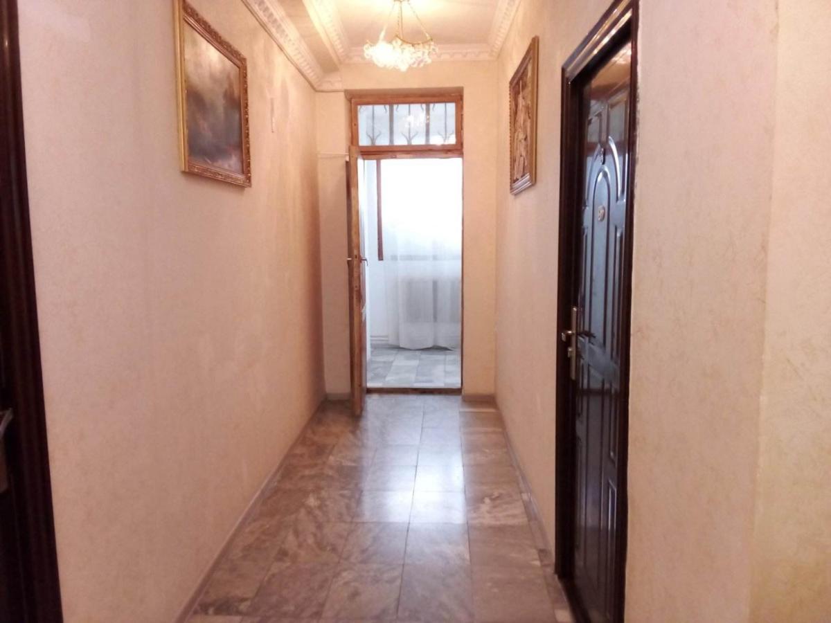 Hotel 333 Yerevan Ngoại thất bức ảnh