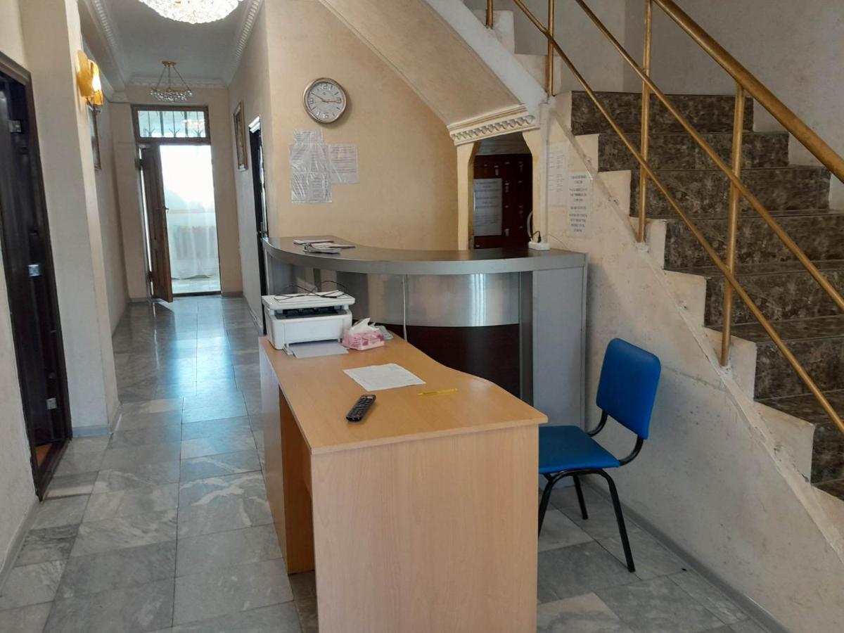 Hotel 333 Yerevan Ngoại thất bức ảnh